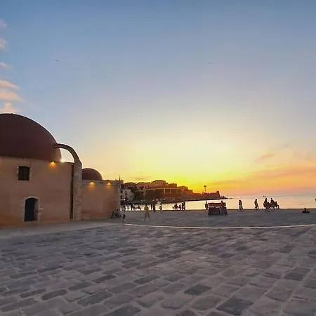 아파트 Beautiful House In The Old Town Of Chania- 4