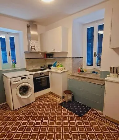 Beautiful House In The Old Town Of Chania- 4 *