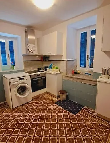 Beautiful House In The Old Town Of Chania- 4 *